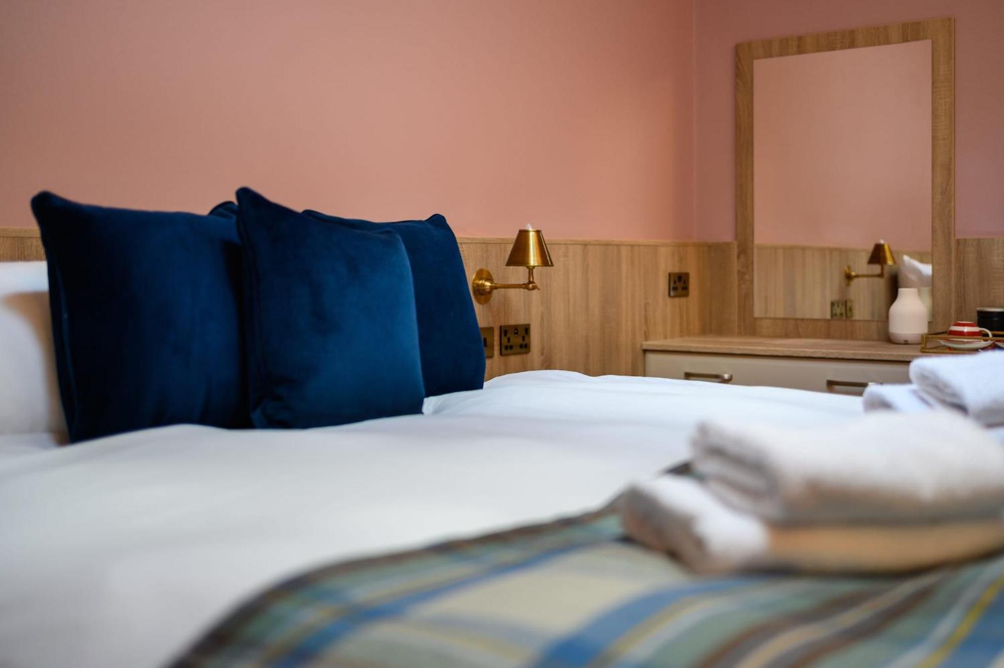 Queen Charlotte Guesthouse エディンバラ エクステリア 写真