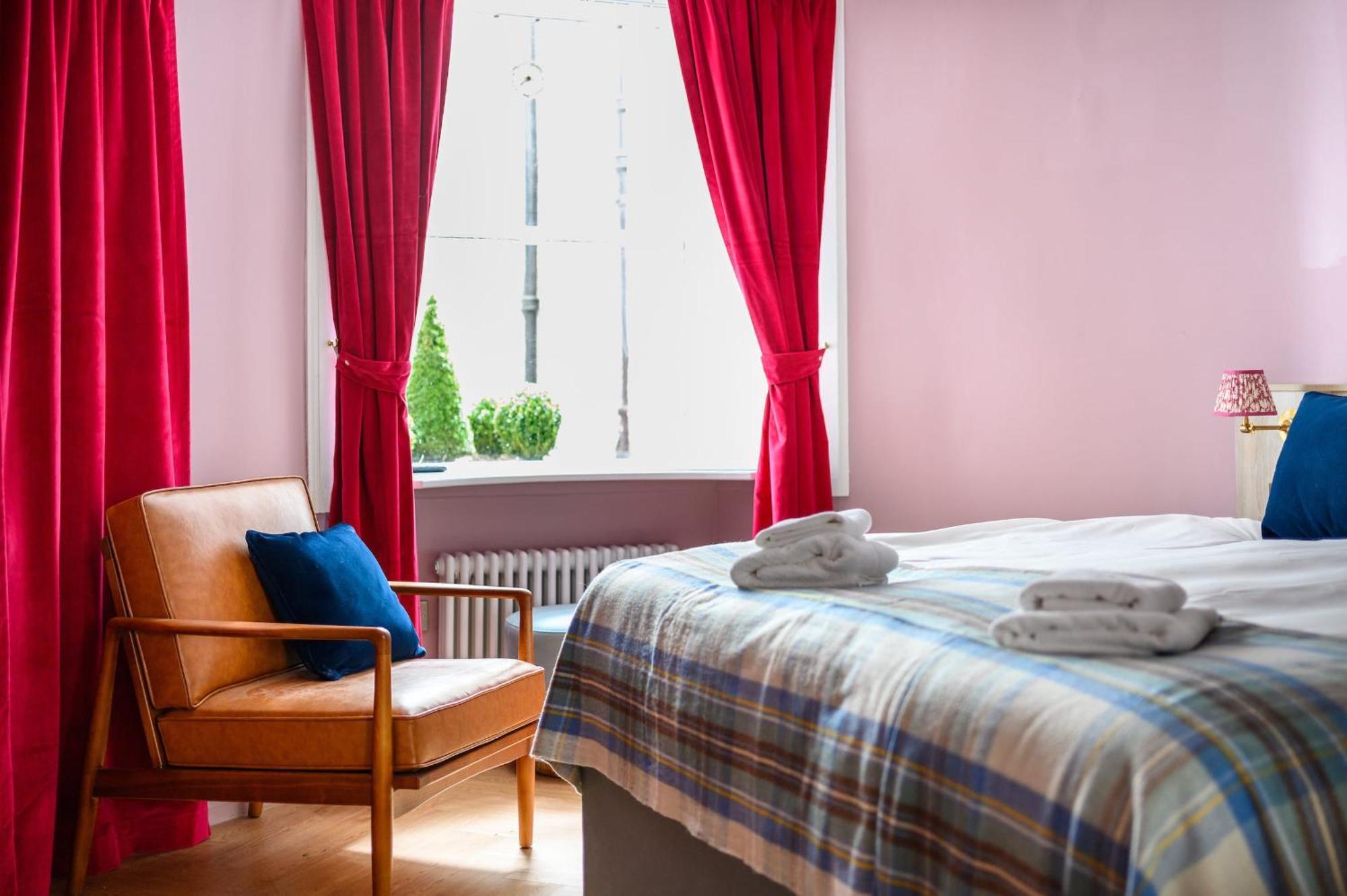 Queen Charlotte Guesthouse エディンバラ エクステリア 写真