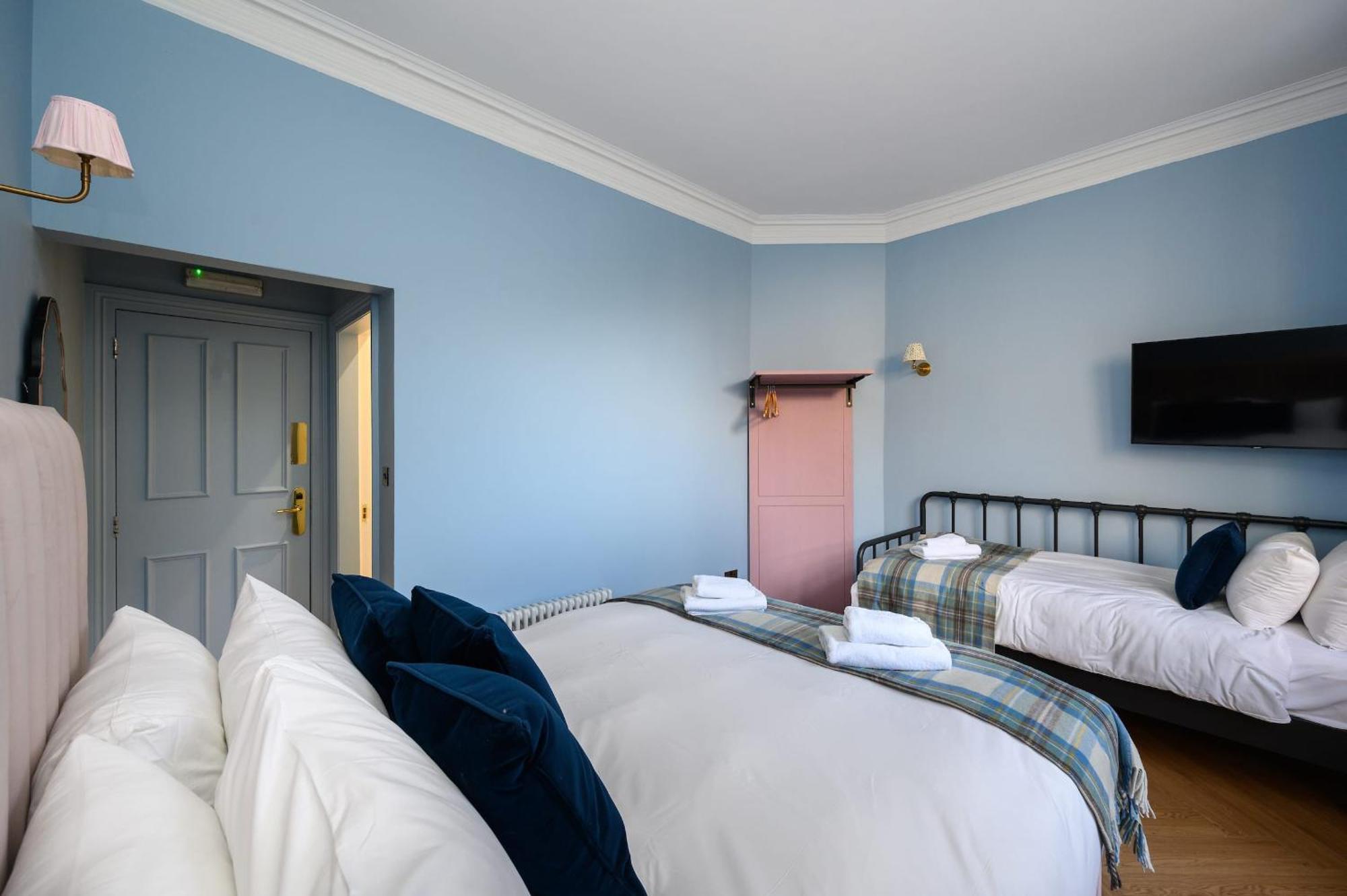 Queen Charlotte Guesthouse エディンバラ エクステリア 写真
