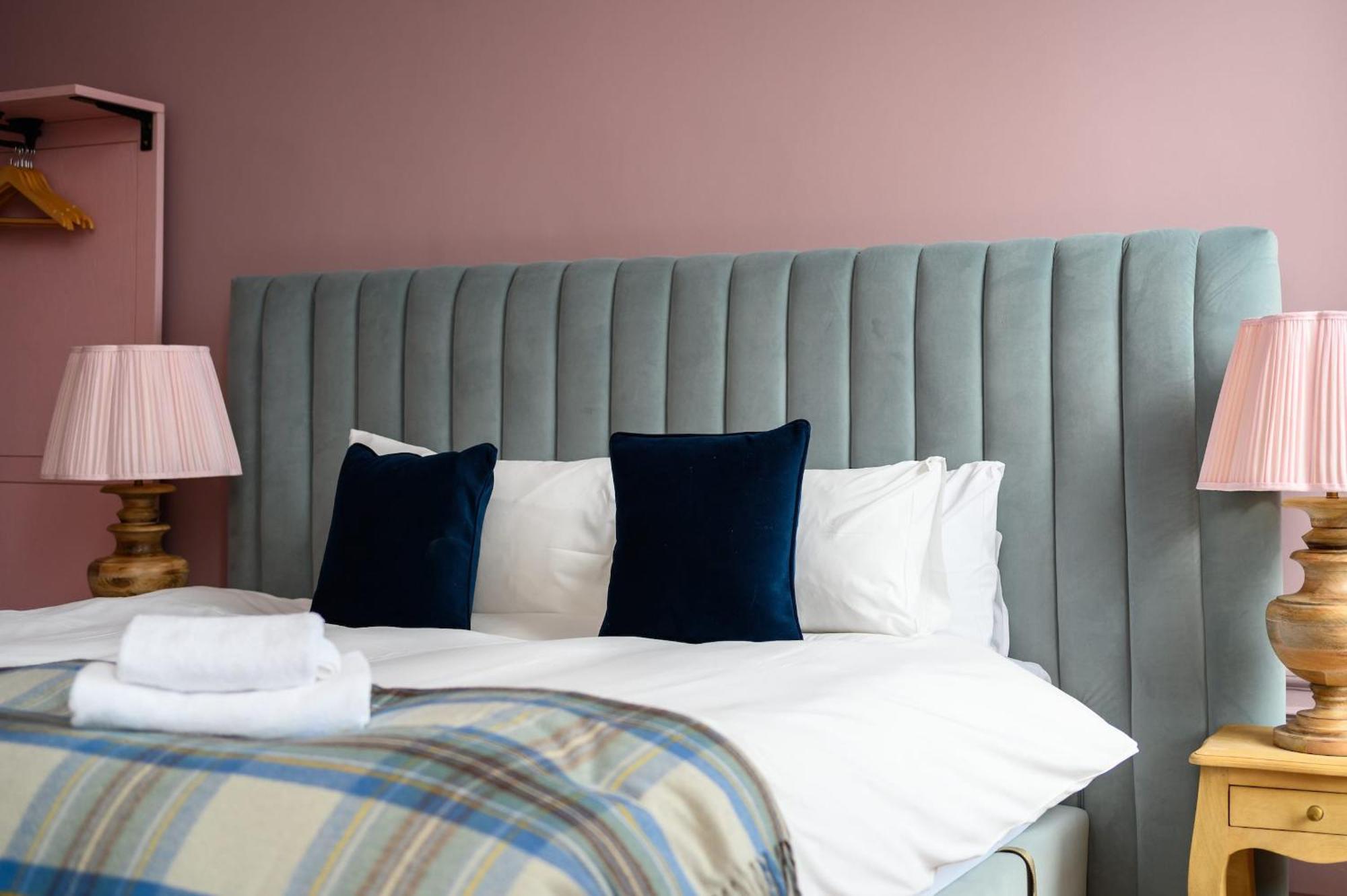 Queen Charlotte Guesthouse エディンバラ エクステリア 写真
