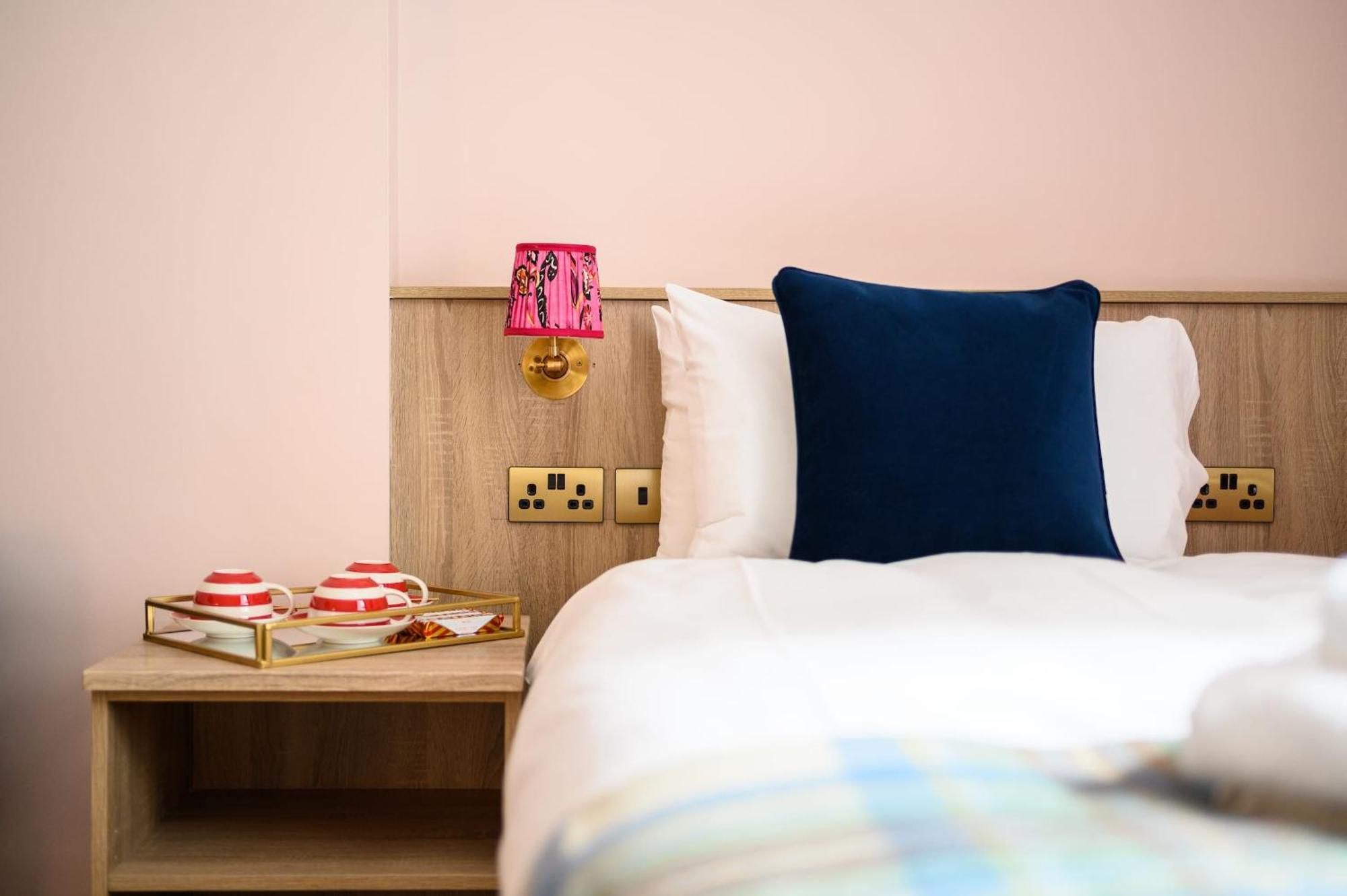 Queen Charlotte Guesthouse エディンバラ エクステリア 写真